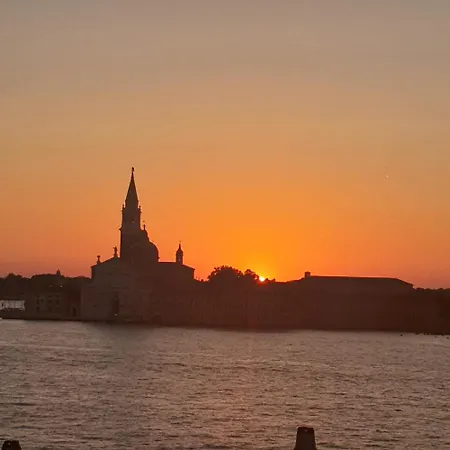 Mimi's Loft Апартаменты Венеция