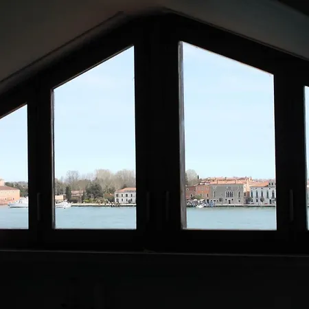 Апартаменты Mimi's Loft