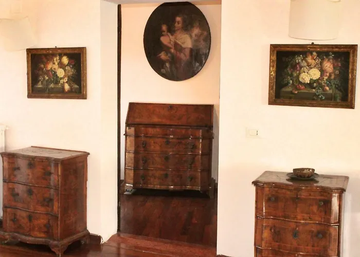 Mimi's Loft Apartment *